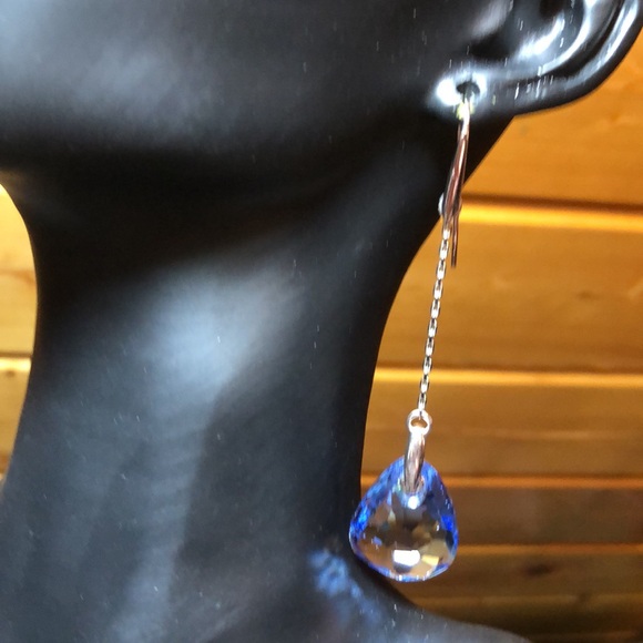 Teardrop Blue Crystal Dangling Earrings On Silver Tone Wire - Picture 7 of 9